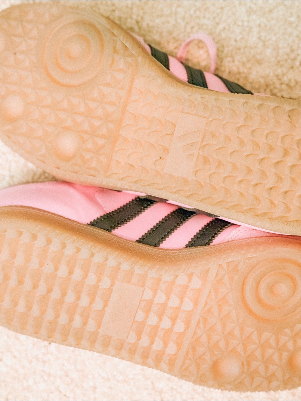 SAMBA Messi Pink & Black Sneakers - Picture 4 of 7